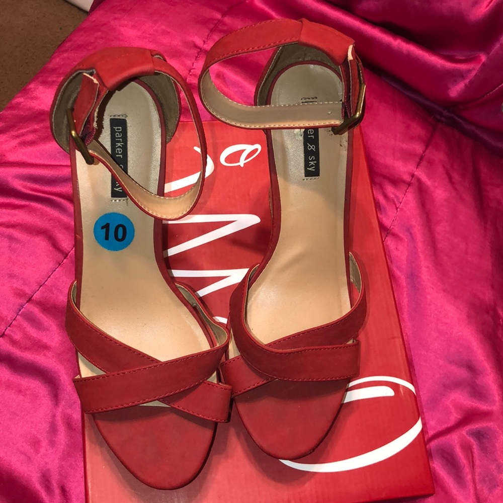 Red Wedges